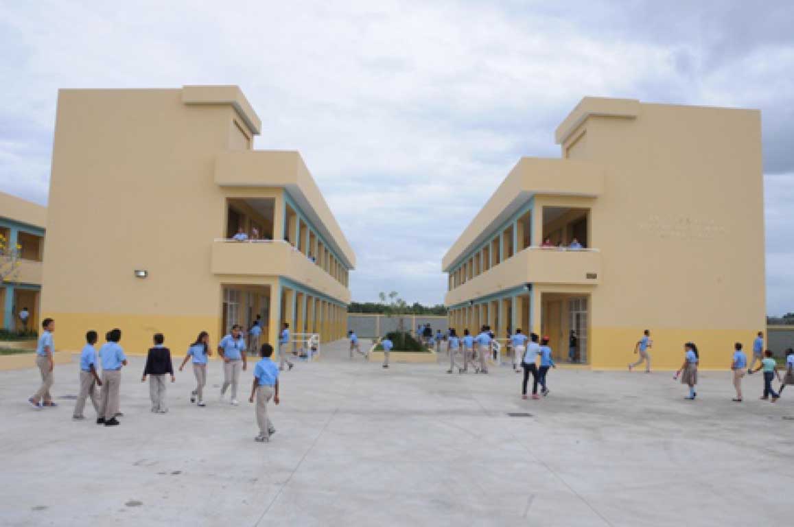  imagen Presidente Medina entrega otras siete escuelas en cuatro provincias del Cibao 