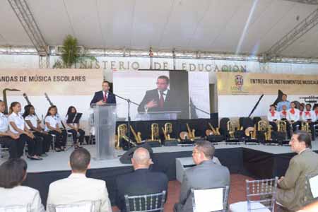  imagen Revolución Educativa del presidente Danilo Medina promueve el arte en las escuelas para mejora de los aprendizajes  