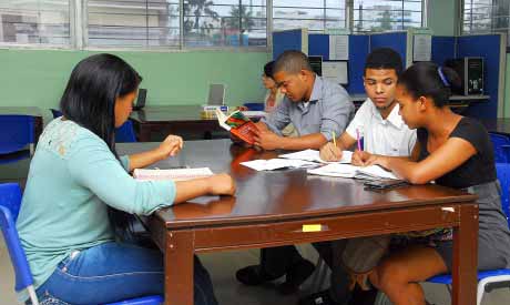  imagen Revolución Educativa del Presidente Danilo Medina genera buenas condiciones laborales y becas para atraer estudiantes a la carrera docente 