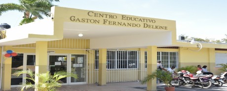  imagen Fachada del centro educativo Gaston Fernando Deligne 