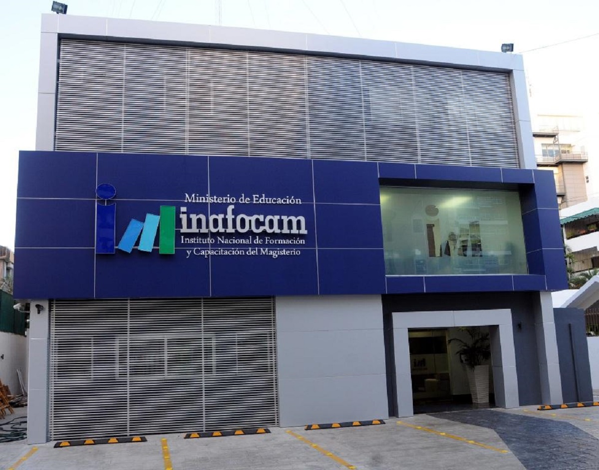  imagen Fachada de INAFOCAM 