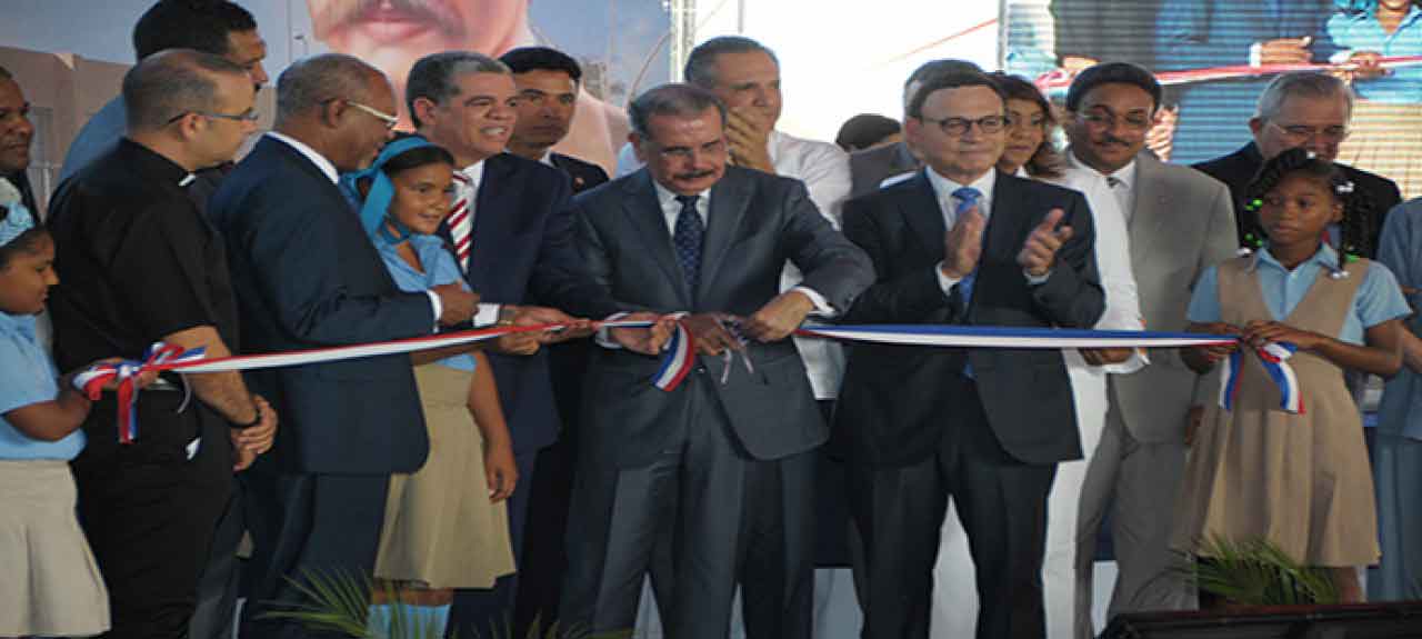  imagen Presidente Medina inaugura cuatro nuevas escuelas en San Pedro de Macorís 