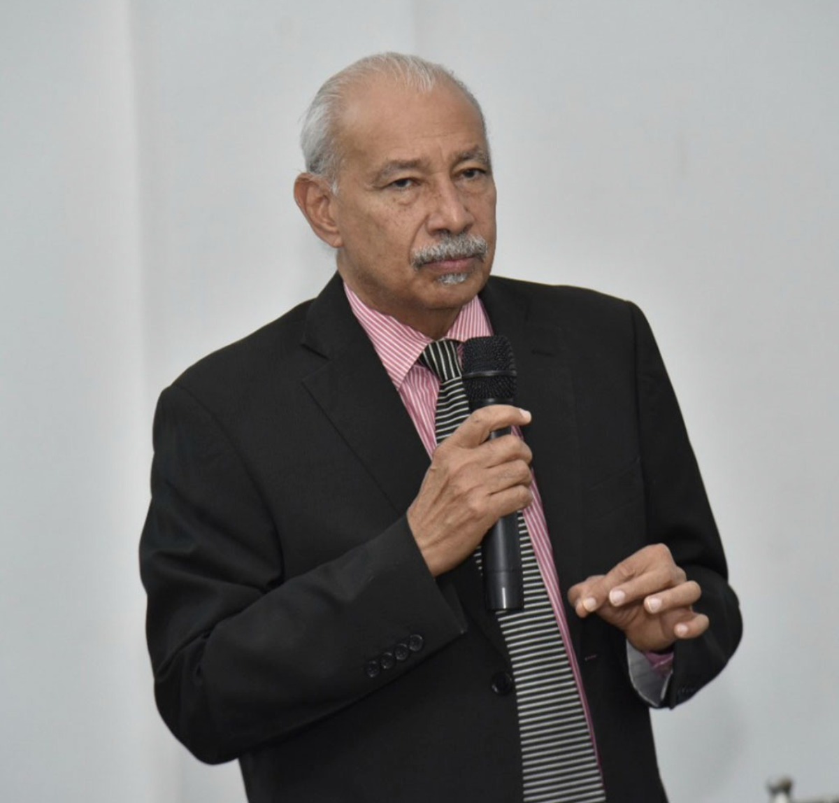  imagen Viceministro de Acreditaci&oacute;n y Certificaci&oacute;n Docente, Francisco De &Oacute;leo. 