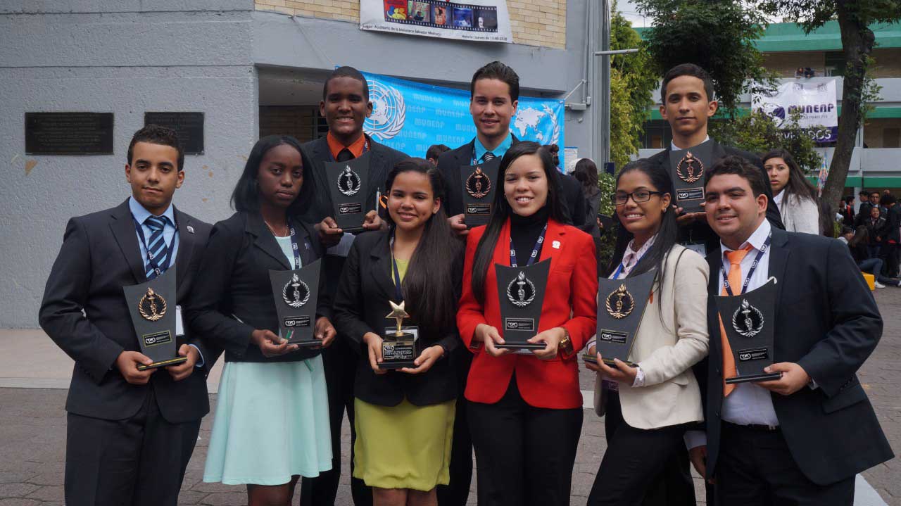 Reconocen estudiantes dominicanos en Modelo de la ONU en México |  Ministerio de Educación de la República Dominicana