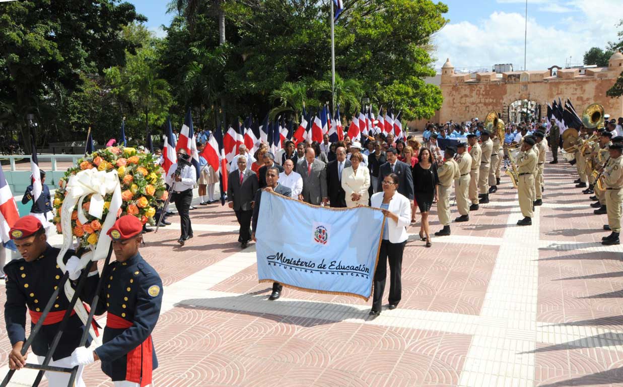  imagen Ministerio de Educación rinde homenaje en su natalicio a Francisco del Rosario Sánchez 
