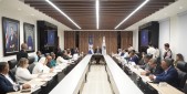  imagen &nbsp;
El ministro de Educaci&oacute;n, Luis Miguel De Camps, con el &nbsp;Consejo Nacional de Educaci&oacute;n (CNE).
&nbsp; 