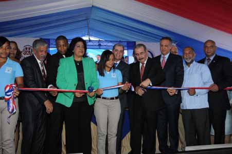  imagen Presidente Danilo Medina inaugura un liceo en La Toronja, Santo Domingo Este 