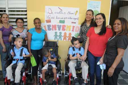  imagen MINERD dona sillas de ruedas a estudiantes con discapacidad 