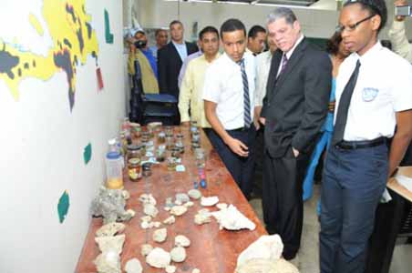  imagen Amarante Baret: Elevar calidad de la educación es prioridad del gobierno 