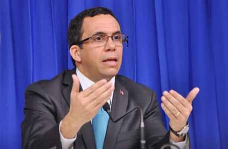  imagen Andrés Navarro anuncia que el  internet sano será un instrumento de aprendizaje en la Revolución Educativa 