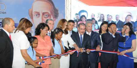  imagen Presidente Medina inaugura ocho escuelas en la provincia Santiago 
