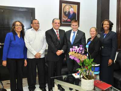  imagen Estados Unidos renovará convenio de cooperación con el Ministerio de Educación dominicano 