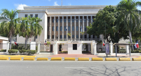  imagen Fachada Ministerio de Educaci&oacute;n. 