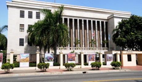  imagen Fachada Ministerio de Educaci&oacute;n de la Rep&uacute;blica Dominicana. 