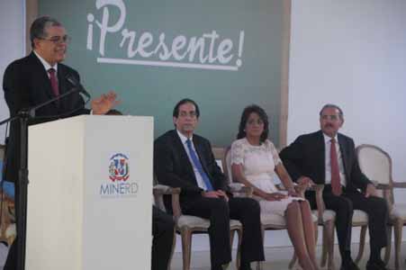  imagen El Presidente Danilo Medina inaugura en La Romana el año escolar 2015-2016  