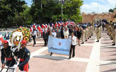 imagen Ministerio de Educación rinde homenaje en su natalicio a Francisco del Rosario Sánchez 